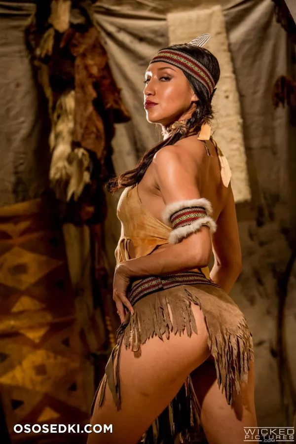 Riley Steele, Vicki Chase | Peter Pan | Tinker Bell - 1