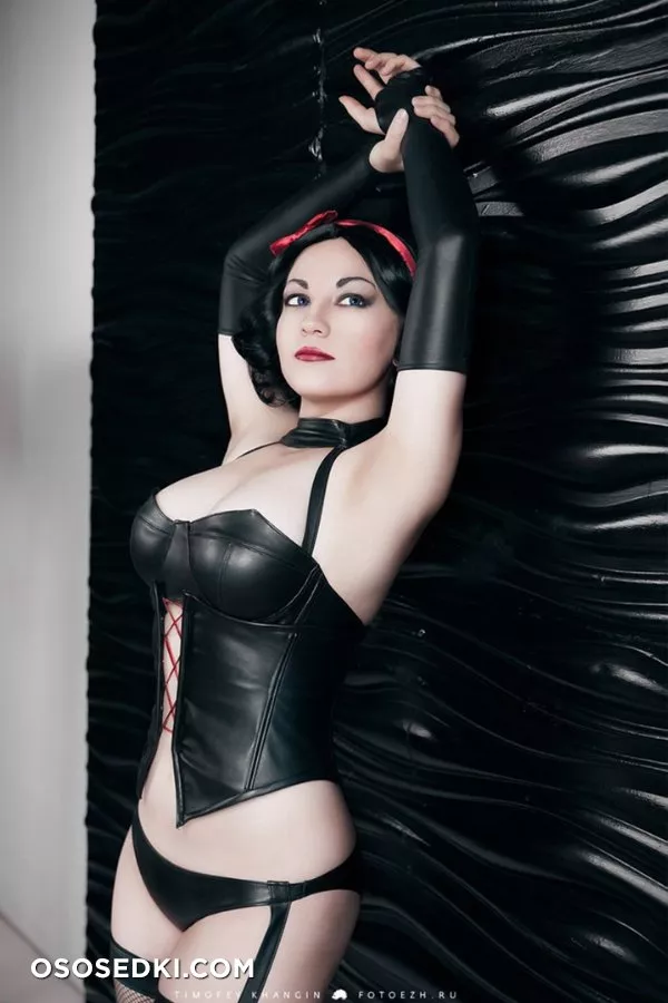 Zoe Volf | Snow White - 7