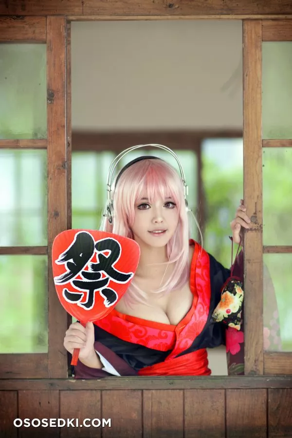 SesshuAsuak (半半子) | Super Sonico - 1