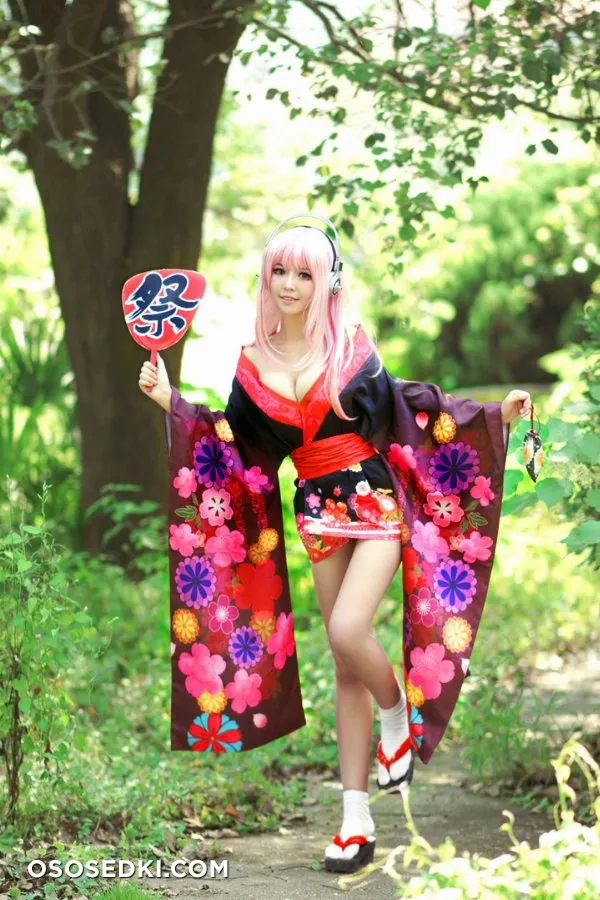 SesshuAsuak (半半子) | Super Sonico - 5