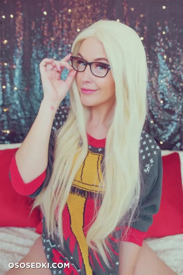 Meg Turney | Christmas set - 10
