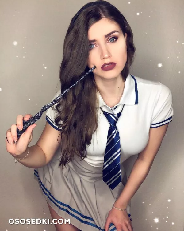 Adeline Frost | Harry Potter | Ravenclaw House - 1