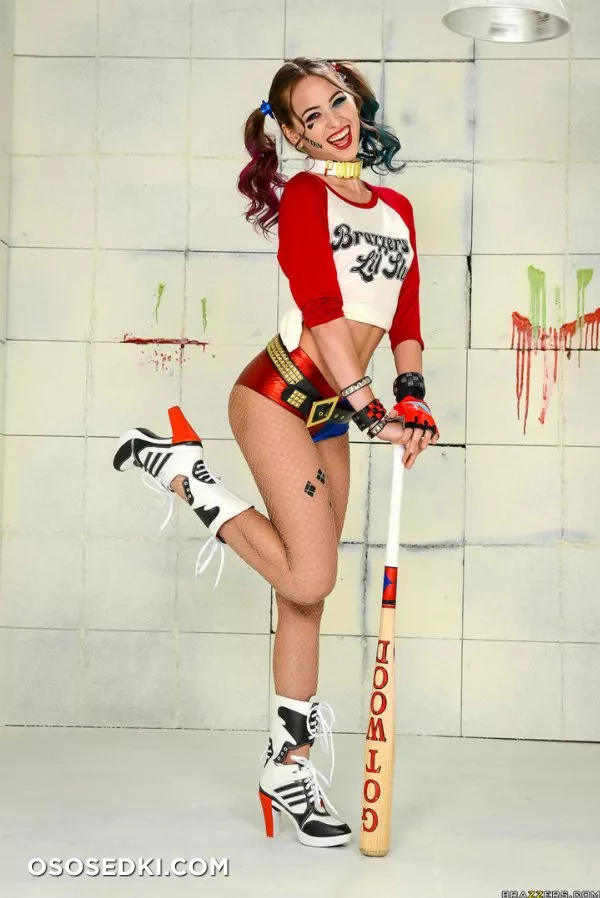 Riley Reid | DC Comics | Harley Quinn - 9