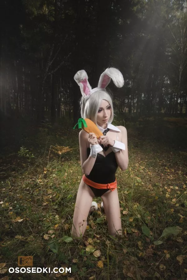Alina Latypova | League of Legends | Riven - 16