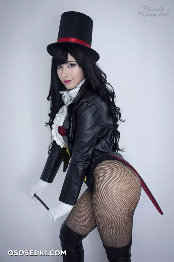 Danielle Vedovelli | DC Comics | Zatanna - 14