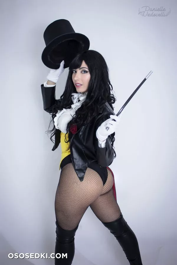 Danielle Vedovelli | DC Comics | Zatanna - 15