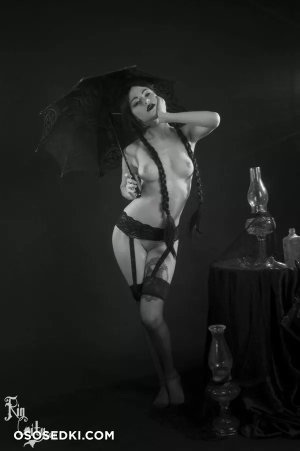Rin (Katrina Wilkinson) | The Addams Family | Wednesday Addams - 35