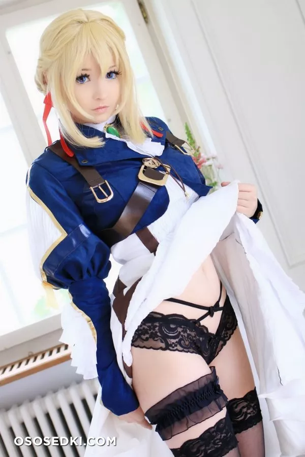 Hidori Rose | Violet Evergarden - 18