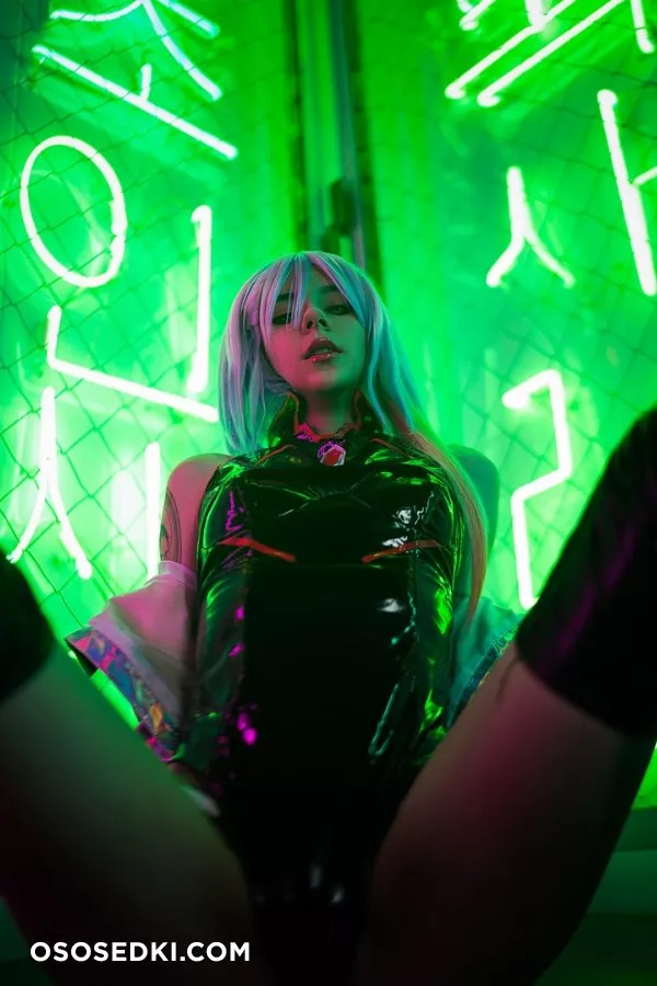 Lucy - 8