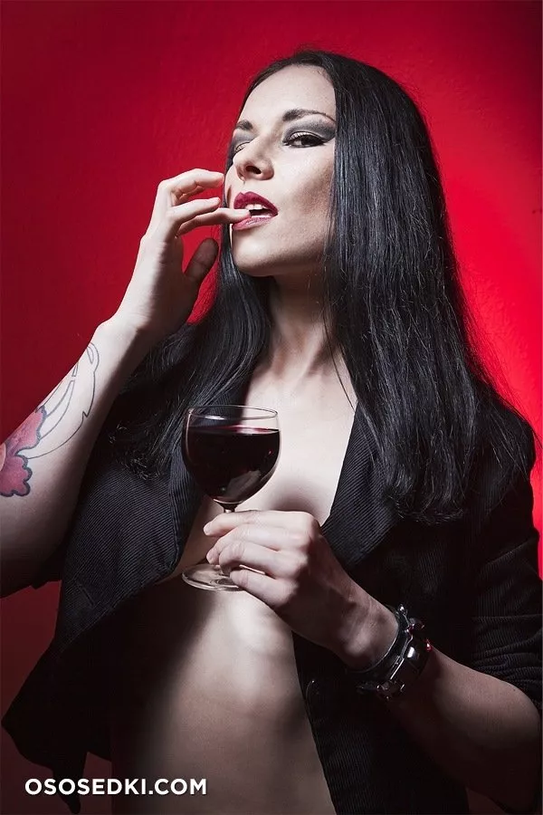 Nina Red - 6