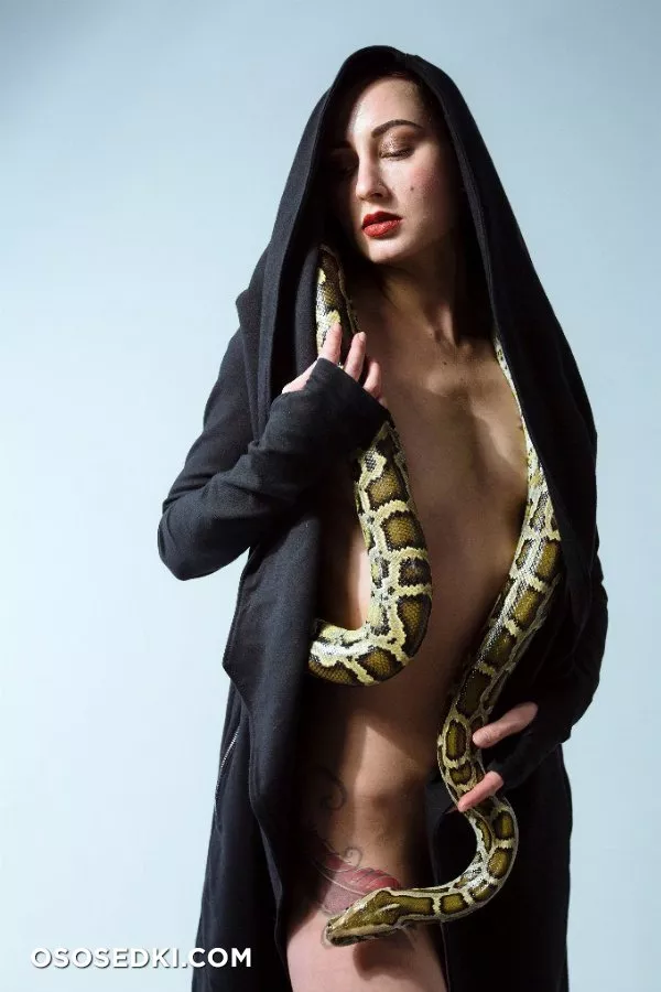 Angelica - 22