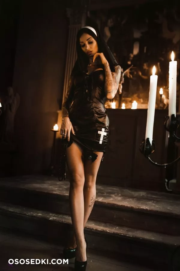Anya Sugar - 19