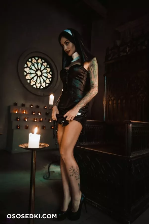Anya Sugar - 20