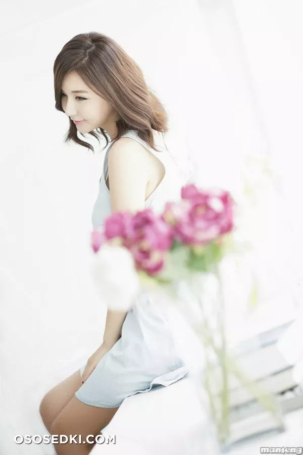 Ryu Ji Hye - 31