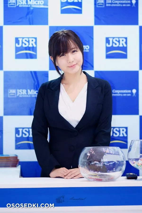 Ryu Ji Hye - 98