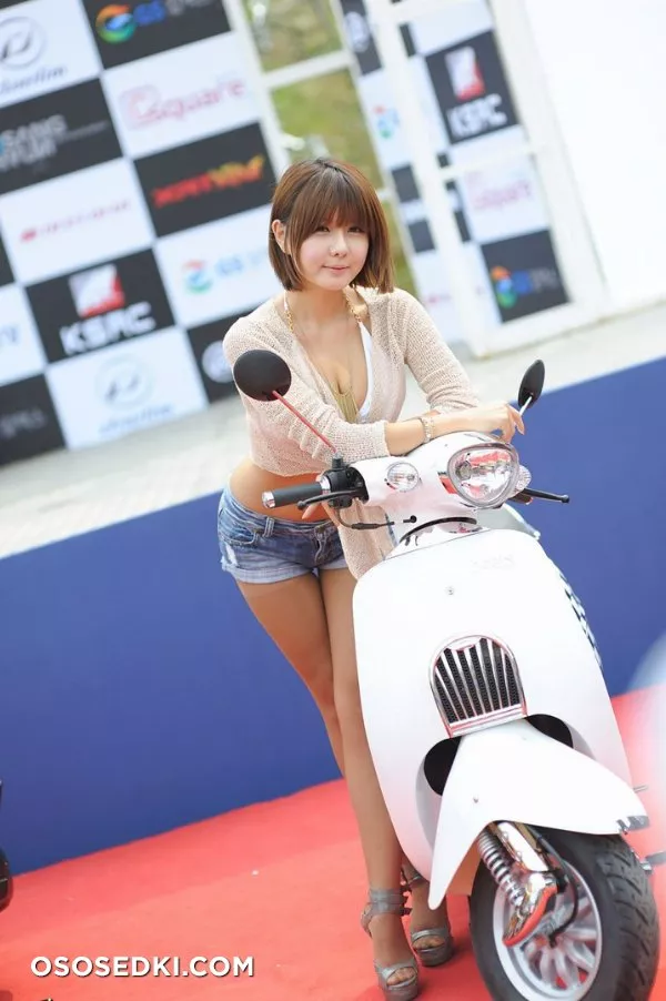 Ryu Ji Hye - 200