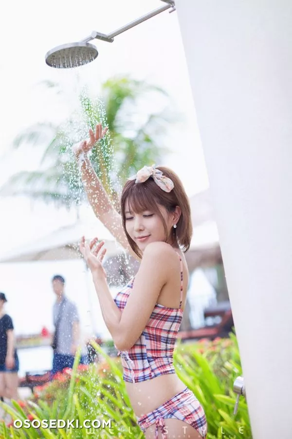 Heo Yoon Mi - 44