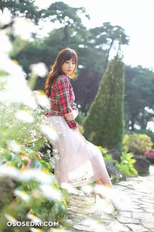 Hong Ji Yeon - 24