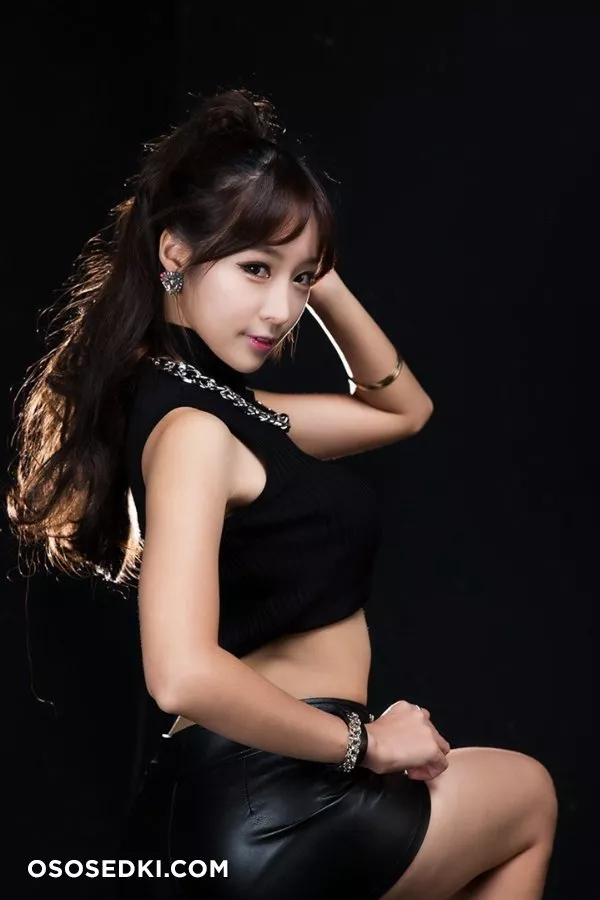 Eun Ji Ye - 20