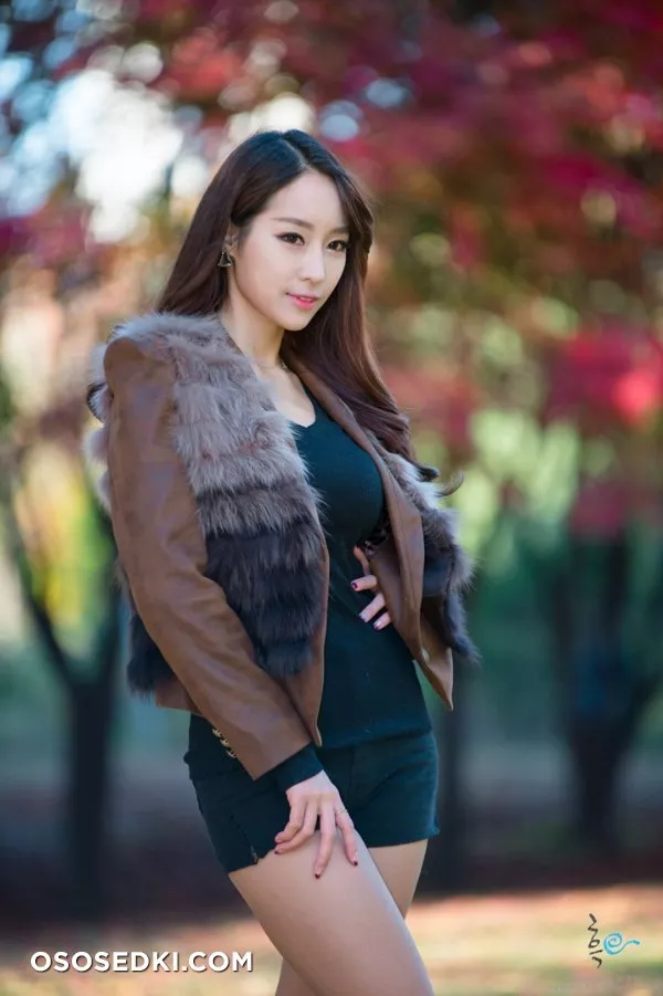 Eun Ji Ye - 33