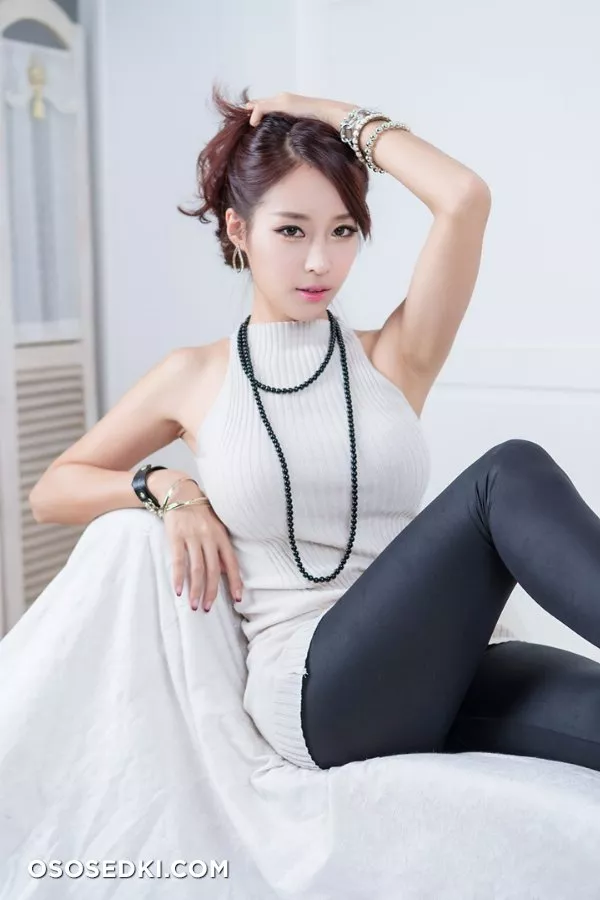 Eun Ji Ye - 59