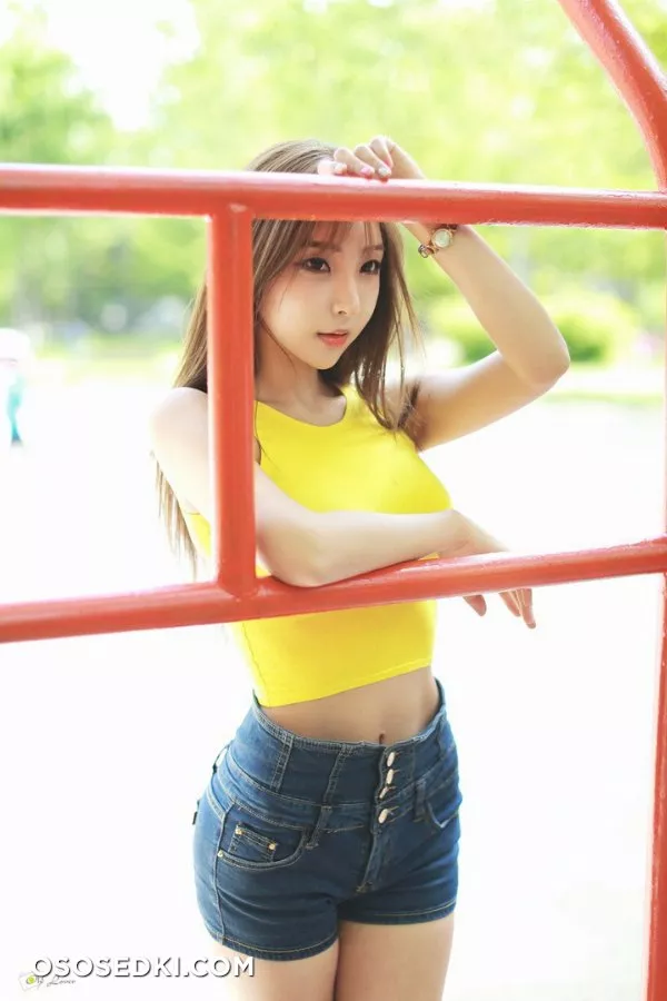 Mina - 27