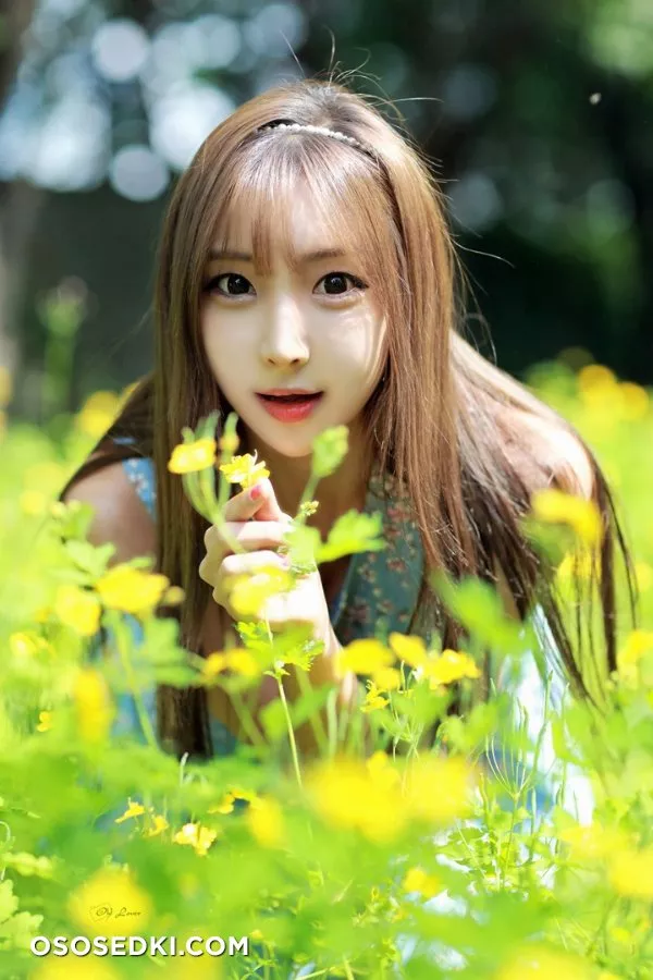 Mina - 42