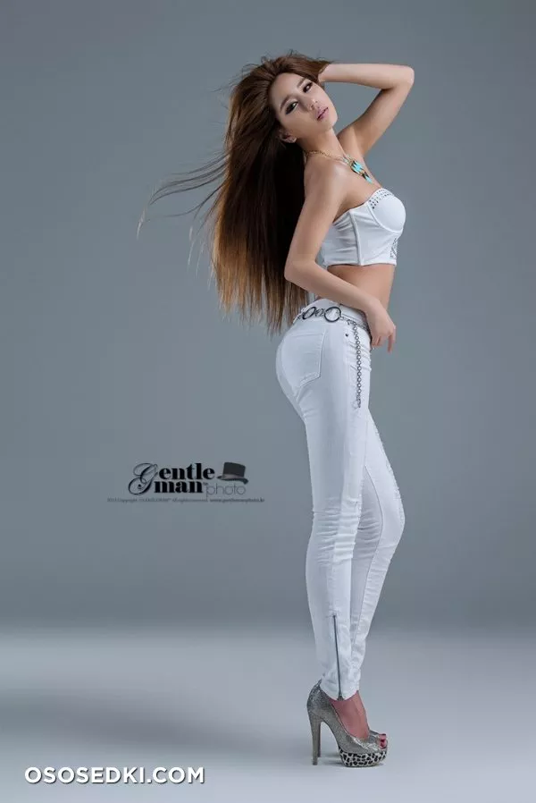 Park Si Hyun - 44