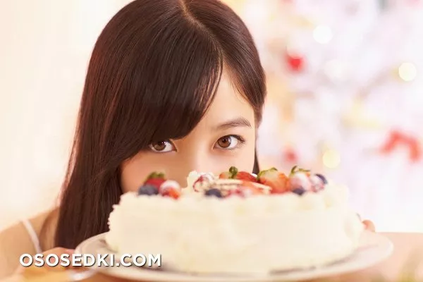 Kanna Hashimoto - 33