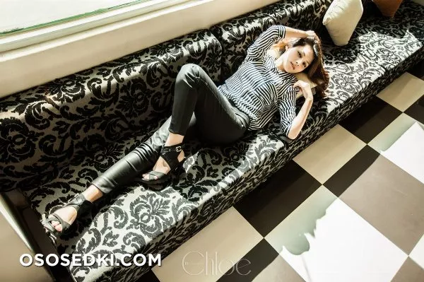 Chloe - 10