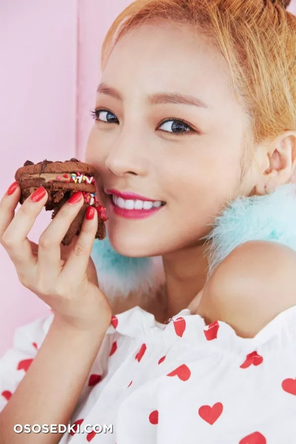 Goo Hara - 24