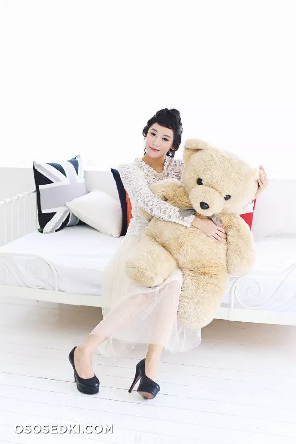 Heo Ji Won - 9
