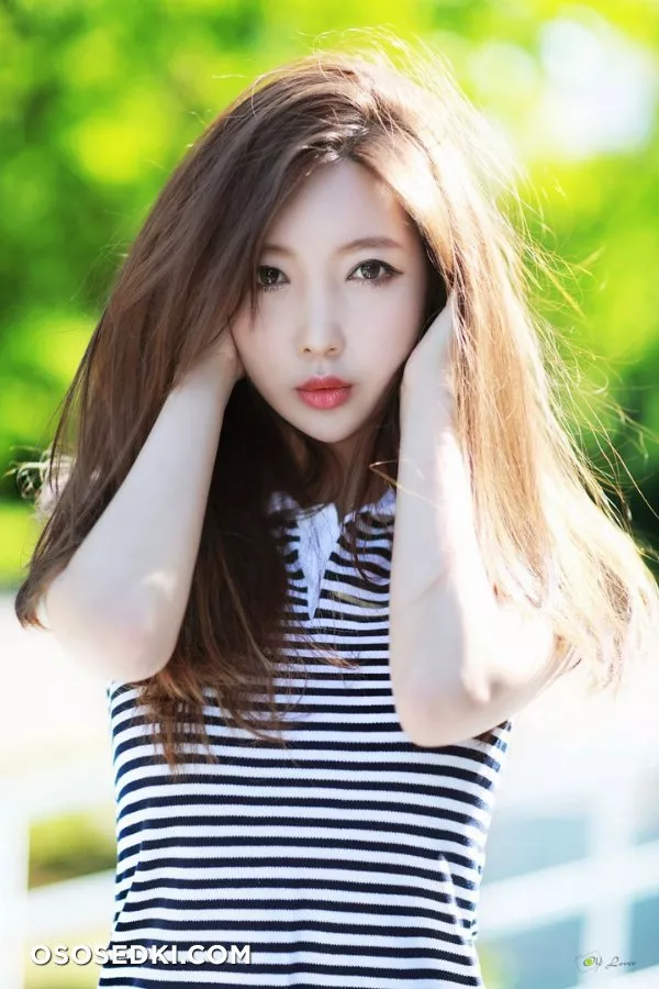 Choi Yu Na - 22