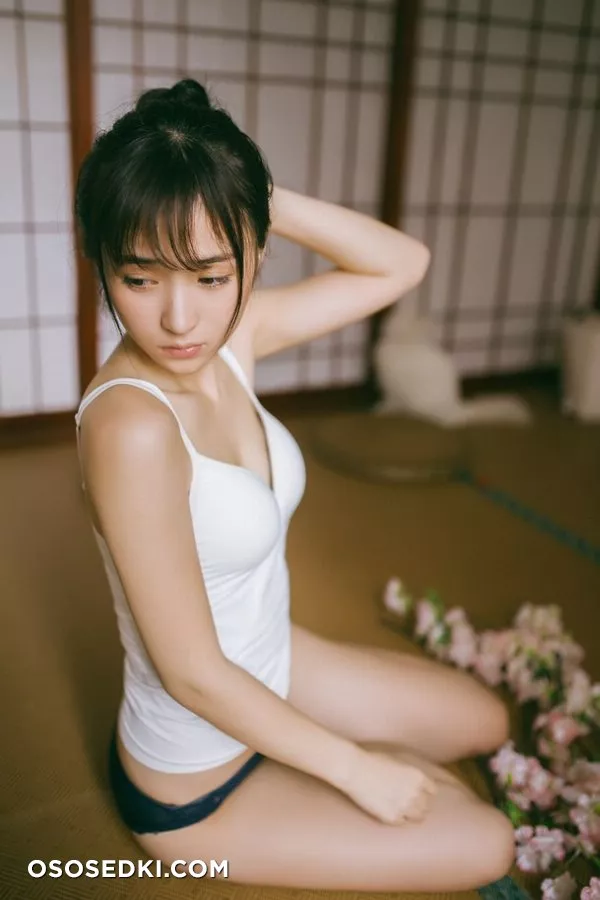 Aimee - 55