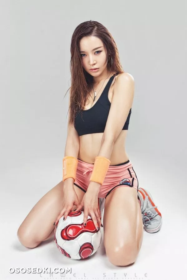 Lee Gyu Ri - 30
