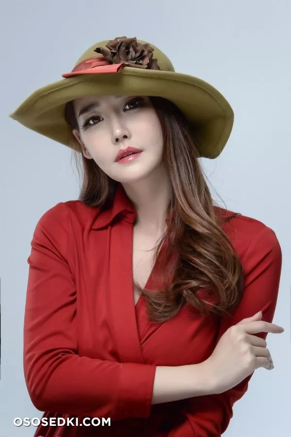 Lee Hyo Young - 70