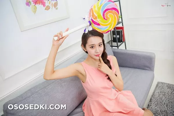 Han Ji Oh - 22