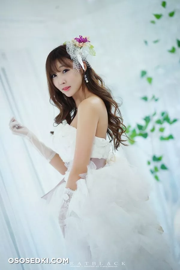 Lee Yoo Eun - 17