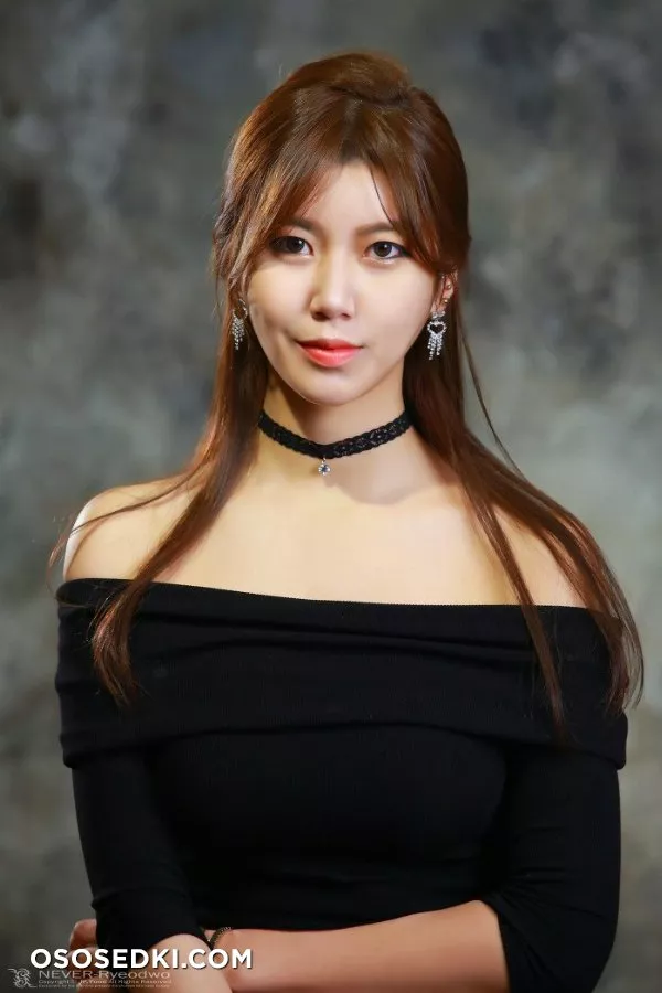 Ban Ji Hee - 202
