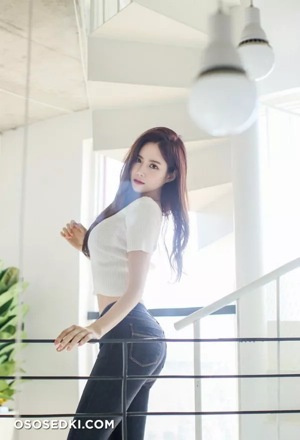 Jenny - 20