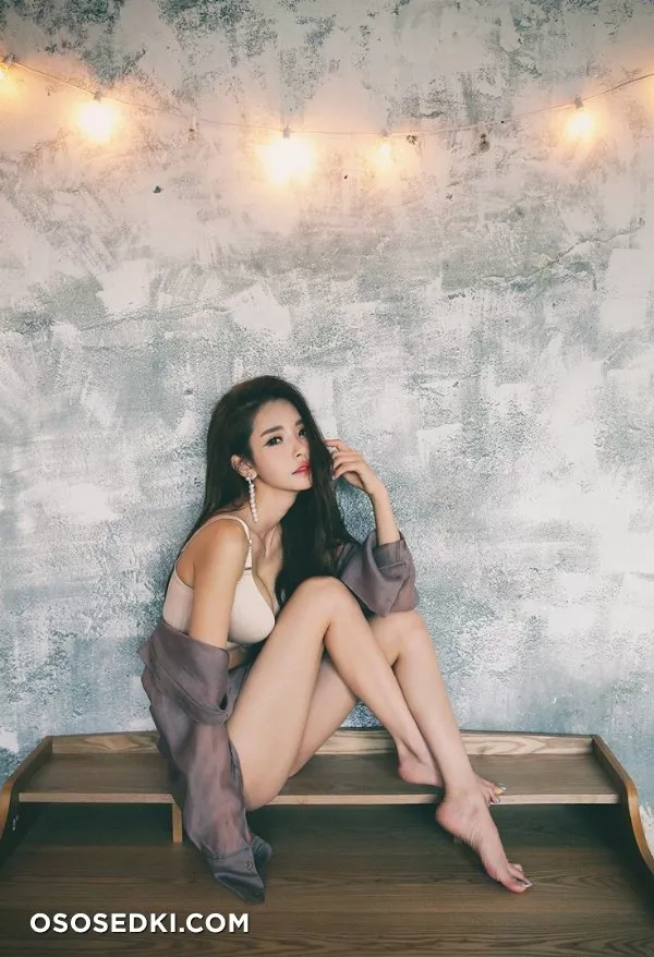Eun Ji - 102