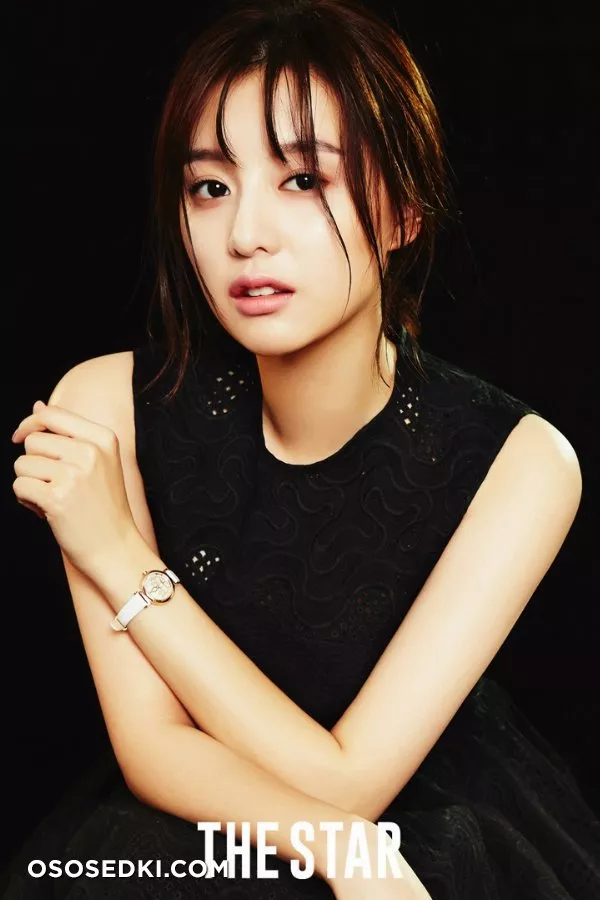Kim Ji Won - 12