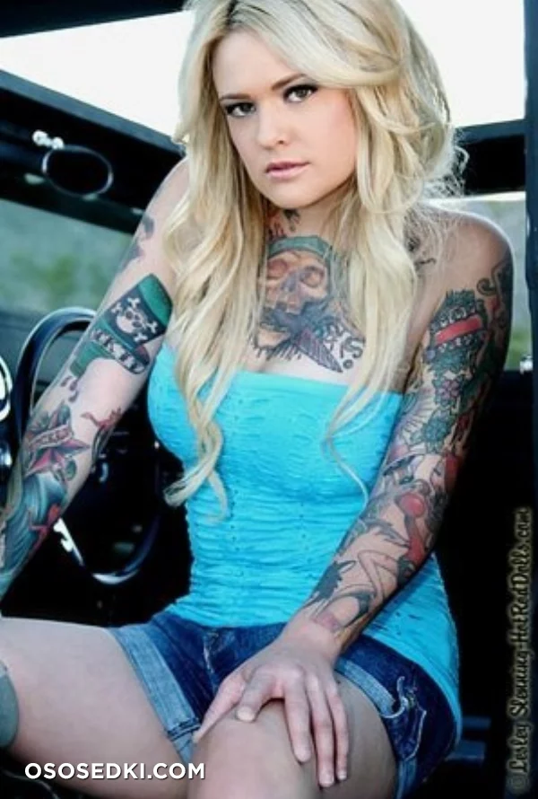 Amina Munster - 72