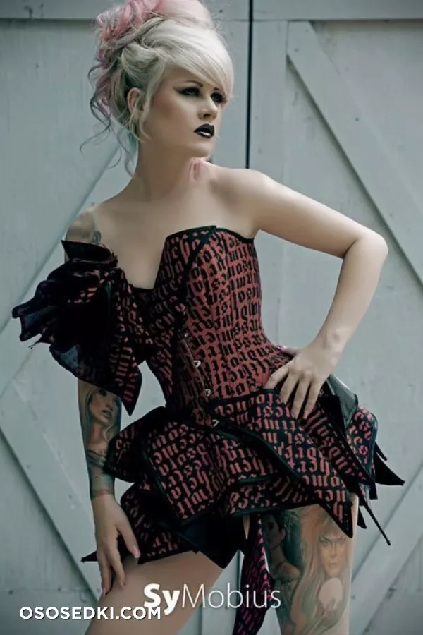 Kelly Eden - 14