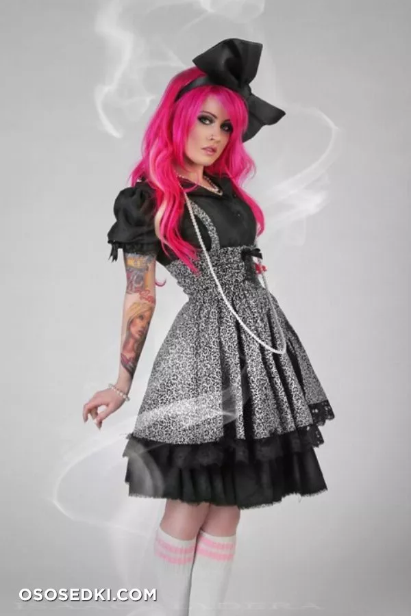Kelly Eden - 16
