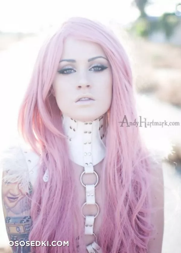 Kelly Eden - 46