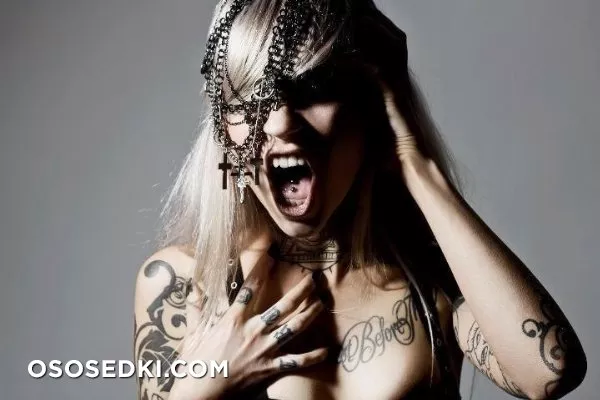 Sara Fabel - 52