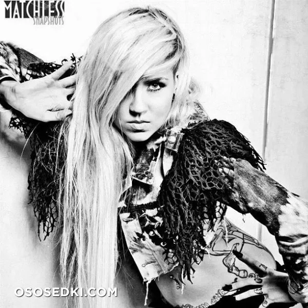 Sara Fabel - 76