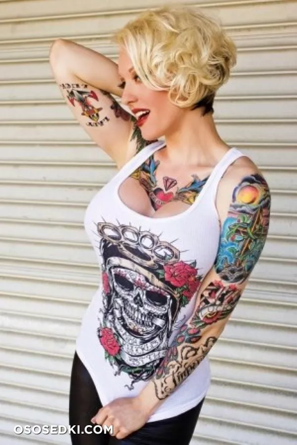 Amy DeLaCroux - 16