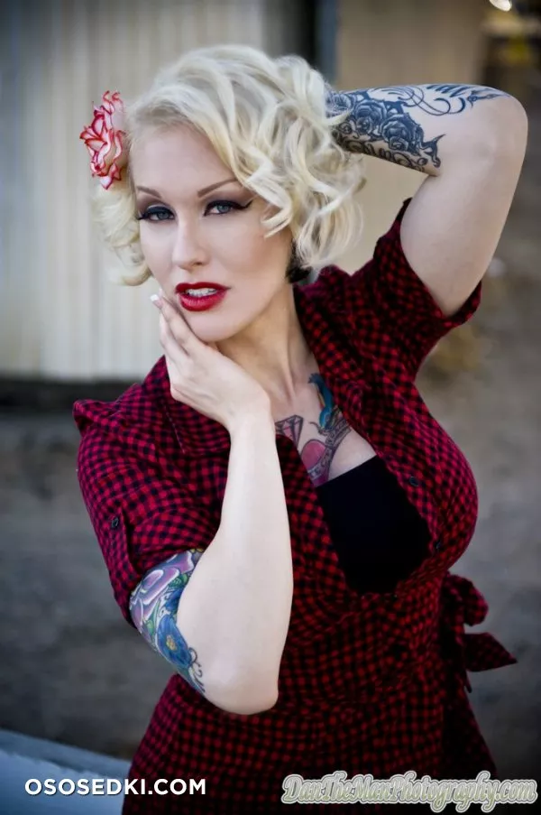 Amy DeLaCroux - 23